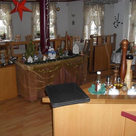 Hotel Am Seetor Angermunde Extérieur photo